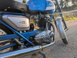 Ducati 250 Deluxe