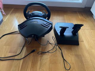 Volante y Pedales Thrustmaster PC/PS4/PS5