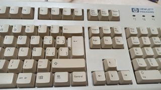 Tastiere HP D8597A originale in spagnolo - PS/2