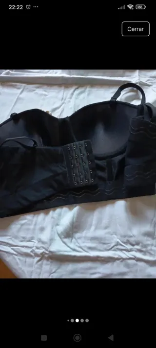 Corpiño negro con pedrería plateada y perlas