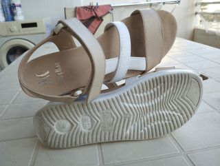 Sandalias Callaghan Beige y Blanco Talla 38