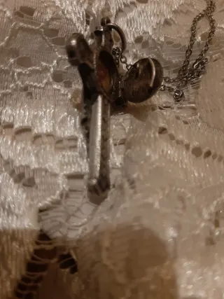 Cruz relicario antigua Claret