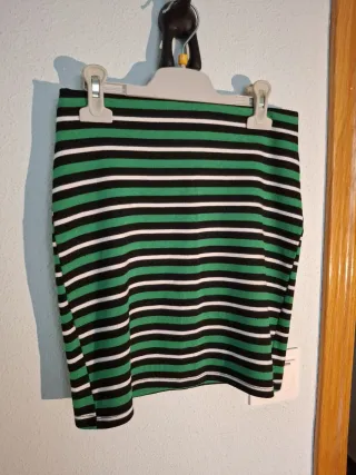 Falda Stradivarius Talla M Rayas Verde