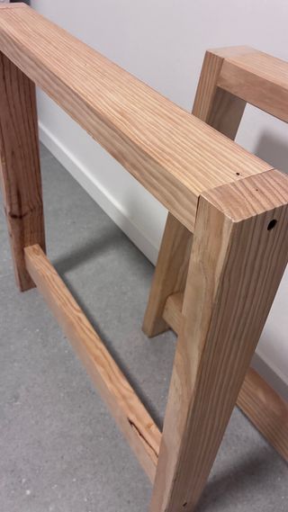 Zoccoli in legno per tavolo o scrivania