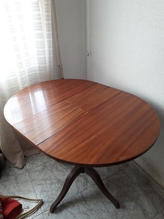 Mesa extensible de madera
