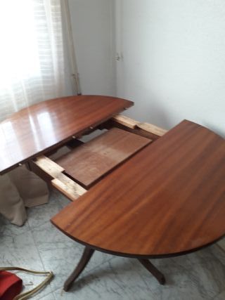 Mesa extensible de madera