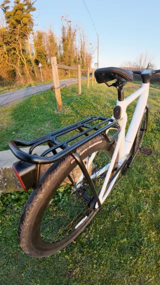 Bicicleta Eléctrica Tezeus C8 carbono