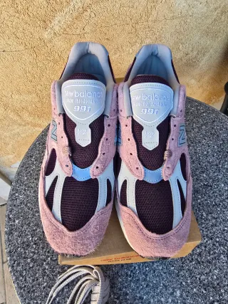 New Balance 991v2 Grape Sorbet