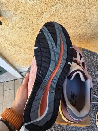 New Balance 991v2 Grape Sorbet