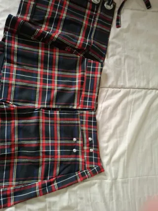 Falda pantalón cuadros escoceses PULL&BEAR