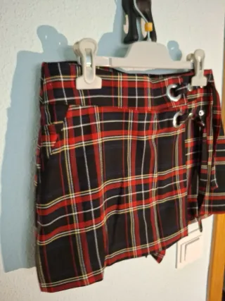 Falda pantalón cuadros escoceses PULL&BEAR