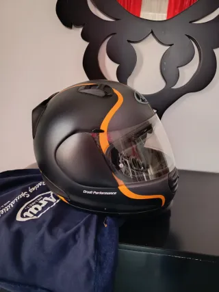 Casco Arai rebel