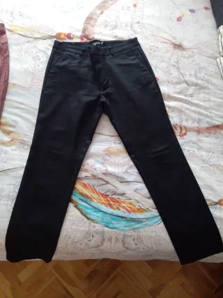 Pantalón negro Stradivarius Talla S
