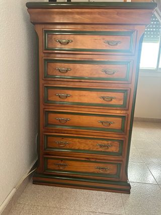 Cabecero forja y madera con detalle floral