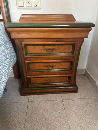 Cabecero forja y madera con detalle floral