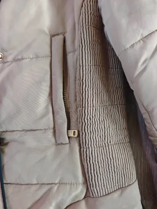 Abrigo corto Zara beige