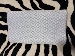 Almohada cervical viscoelástica a estrenar