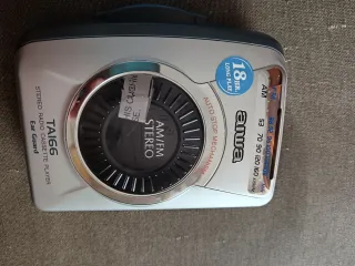 Aiwa HS-TA166 Radio Cassette Player Plata