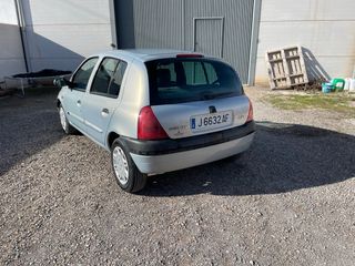 Renault Clio 1.9dti (107000km)