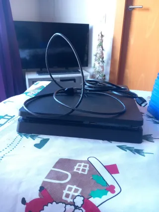 PS4 (PlayStation 4) Negra y los videojuegos a 10 e