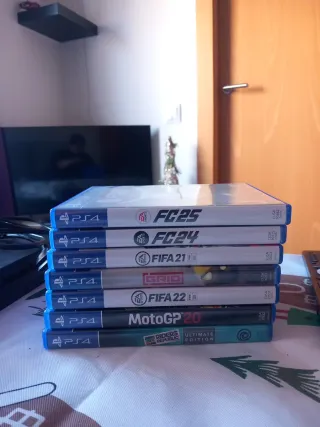 PS4 (PlayStation 4) Negra y los videojuegos a 10 e