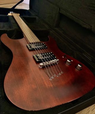 Guitarra Electrica Washburn Superstrat Faded Brown