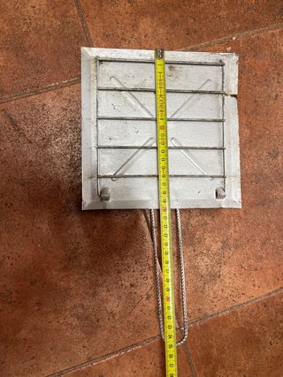 Tostador antiguo de metal