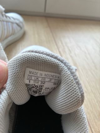 Zapatillas Adidas chica talla 32