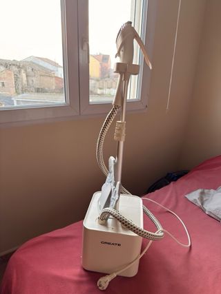 Plancha de vapor vertical CREATE casi nueva