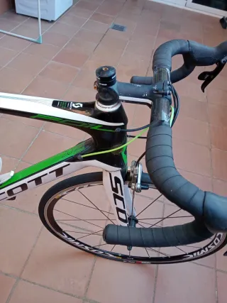 Bicicleta de carretera Scott