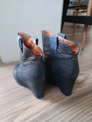 Botines piel azul t.36