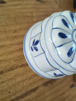 Ciotola in ceramica decorata blu e bianca