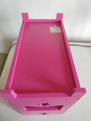 Cuna de madera para muñecas rosa 27 cm alto,15 cm