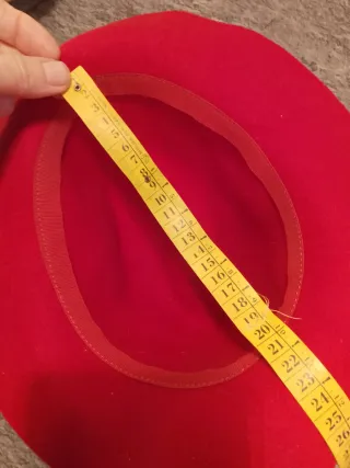 Cappello stile Borsalino in feltro rosso