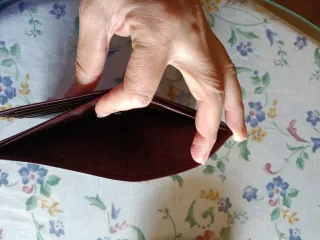 Portafoglio con porta carte Balenciaga