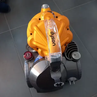 Aspiradora Dyson Naranja