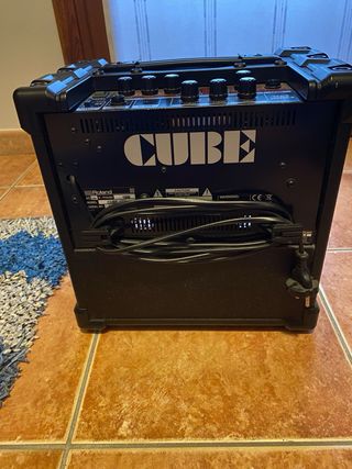 Amplificatore Roland Cube 15XL