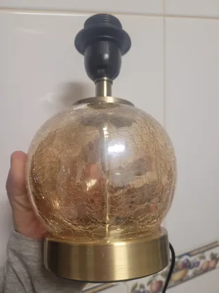 LÁMPARA DE MESA DE CRISTAL