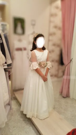Traje de Comunión Niña Blanco talla 125 .
