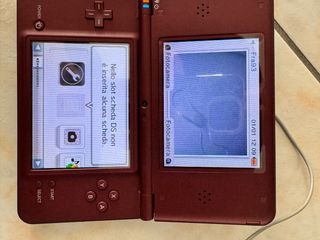 Nintendo DSXL Rossa con caricatore