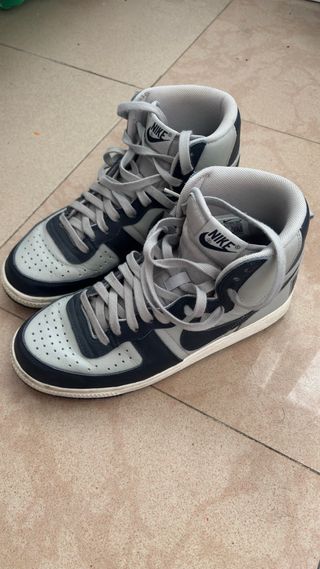 Zapatillas Nike Air 1 High como nuevos