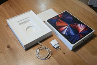 iPad Pro 12.9 5ª Gen 128GB Wi-Fi