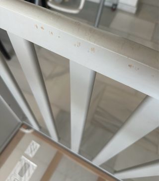 Cuna blanca con colchón y almohada