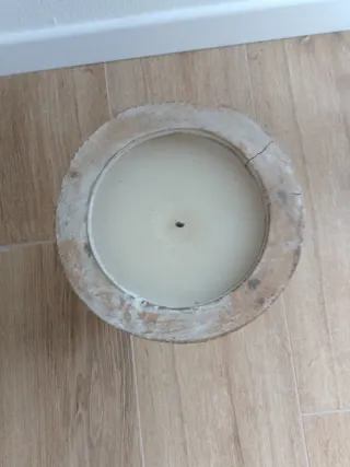 Portacandele in legno intagliato