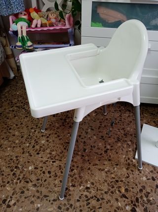 Trona infantil blanca