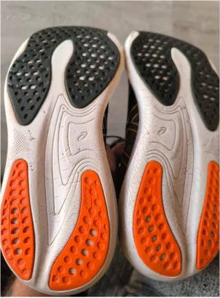 Asics Gel-Ziruss 8 | Talla 43.5 | Muy buen estado