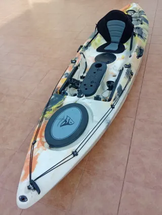 Kayak de pesca Yukon + carrito de transporte