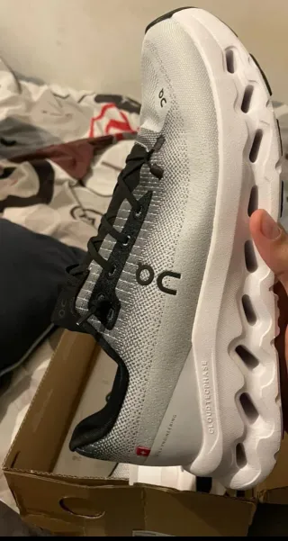 On Running CloudTec talla 44 A Estrenar