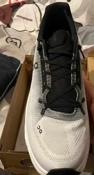 On Running CloudTec talla 44 A Estrenar