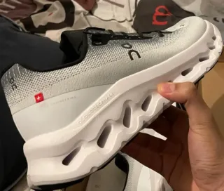 On Running CloudTec talla 44 A Estrenar